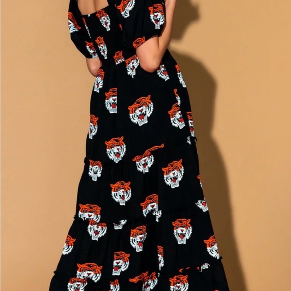 Dressed in LALA Black Midi Dress with Tiger Motif - Picture 2 of 5